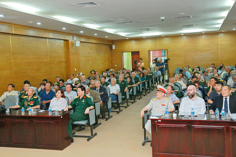 Quang cảnh buổi gặp mặt.