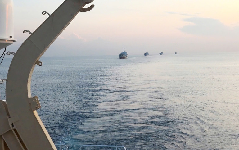 Các tàu của Lữ đoàn hành quân thực hiện nhiệm vụ. Các tàu của Lữ đoàn hành quân thực hiện nhiệm vụ.