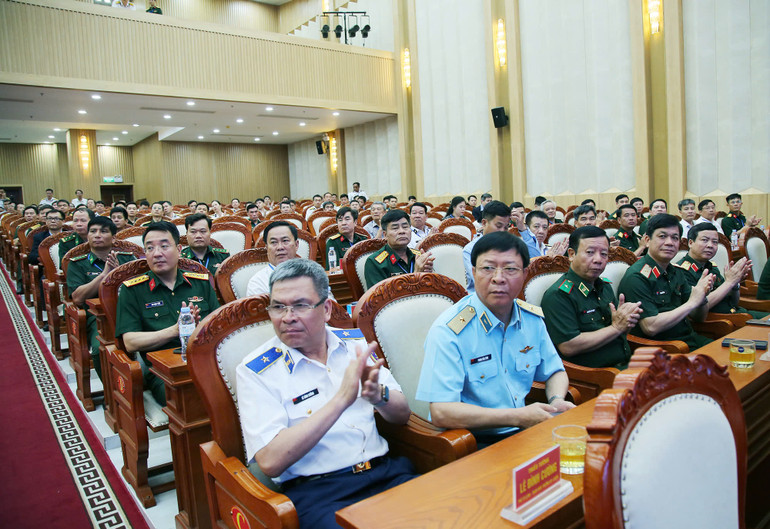 Các đại biểu tham dự hội thảo. Các đại biểu tham dự hội thảo.