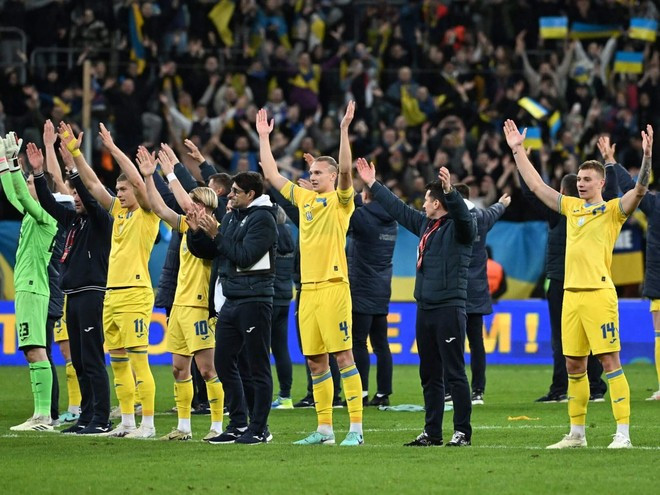 Ukraine đi tiếp mà không cần đến loạt luân lưu. (Ảnh: Getty Images) Ukraine đi tiếp mà không cần đến loạt luân lưu. (Ảnh: Getty Images)