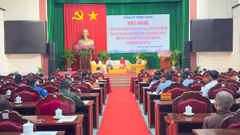 Quang cảnh hội nghị.