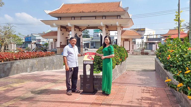 Dự án “Yêu lắm Việt Nam” được triển khai tại Khu lưu niệm Chủ tịch Hội đồng Bộ trưởng Phạm Hùng, ngụ xã Long Phước, huyện Long Hồ, tỉnh Vĩnh Long vào sáng 19/1.