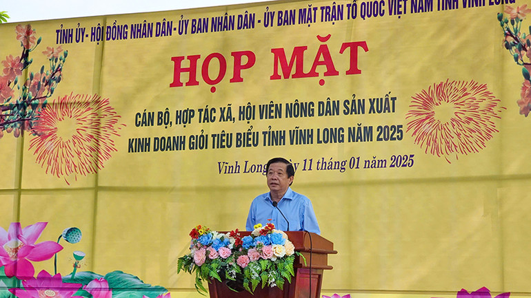 Bí thư Tỉnh ủy Vĩnh Long Bùi Văn Nghiêm phát biểu.