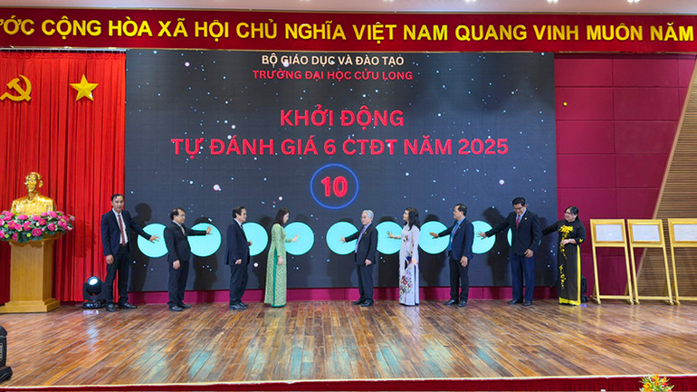 Khởi động thêm 6 chương trình đào tạo.