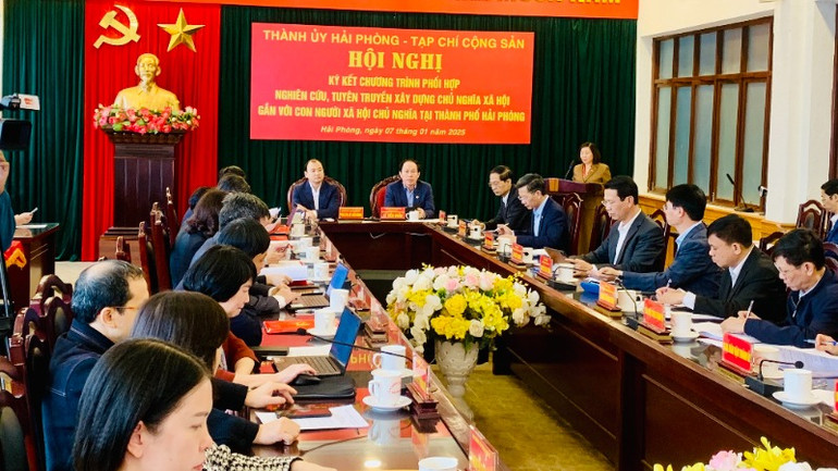 Quang cảnh hội nghị.