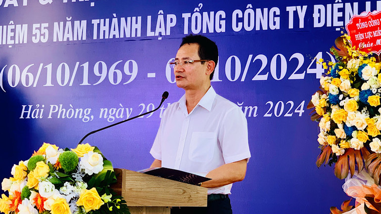 Tổng Giám đốc Tổng công ty Điện lực miền bắc Nguyễn Đức Thiện phát biểu tại sự kiện đóng điện và gắn biển công trình chào mừng kỷ niệm 55 năm thành lập Tổng công ty và 70 năm ngày truyền thống ngành điện cách mạng Việt Nam.