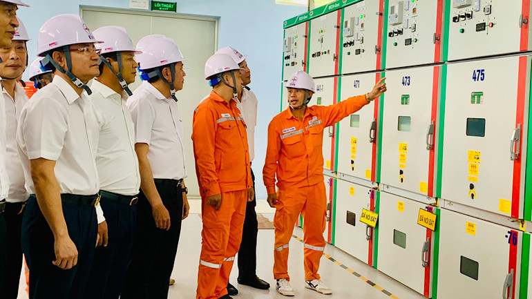 Hệ thống đường dây và trạm biến áp đã vận hành an toàn sau khi đóng điện.