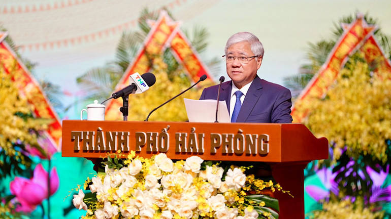 Ủy viên Bộ Chính trị, Bí thư Trung ương Đảng, Chủ tịch Ủy ban Trung ương Mặt trận Tổ quốc Việt Nam Đỗ Văn Chiến phát biểu tại Đại hội.