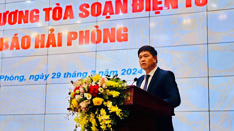 Phó Chủ tịch Ủy ban nhân dân thành phố Hải Phòng Hoàng Minh Cường phát biểu tại lễ khai trương Tòa soạn điện tử.