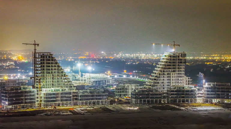 Dự án đầu tư xây dựng Trung tâm Hành chính-Chính trị, Hội nghị biểu diễn thành phố tại khu đô thị mới Bắc sông Cấm đang đẩy nhanh tiến độ phấn đấu hoàn thành trong tháng 4/2025.