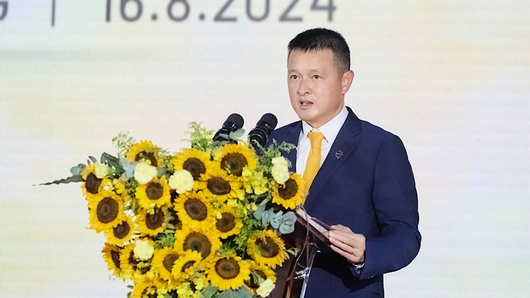 Chủ tịch Hội đồng quản trị Tập đoàn Sun Group Đặng Minh Trường phát biểu tại lễ khởi công.