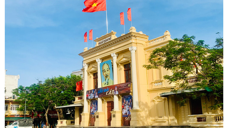 Vở kịch nói "Lâu đài cát" lên sân khấu Nhà hát thành phố Hải Phòng.