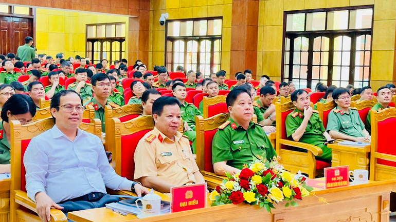 Các đại biểu tham dự chương trình tập huấn.