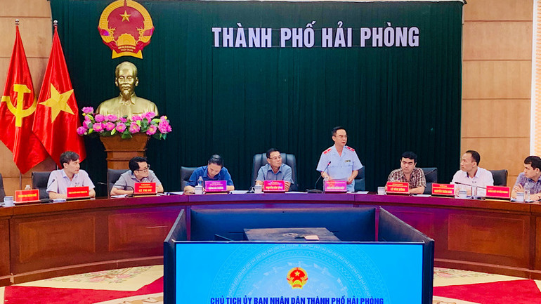 Lãnh đạo Ban Tiếp công dân Trung ương phát biểu, trao đổi tại buổi đối thoại.