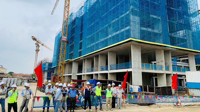 Các công trình nhà ở xã hội tại Tổng kho 3 Lạc Viên đang được triển khai đúng tiến độ.