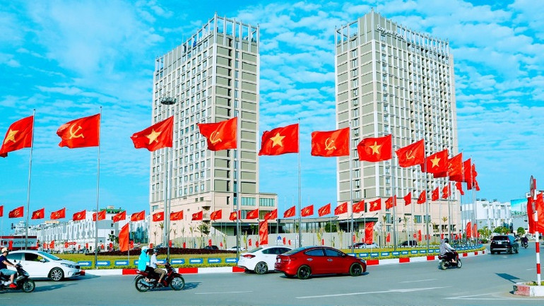 Thành phố Hải Phòng giành nhiều thành tựu trong phát triển kinh tế-xã hội và nâng cao đời sống nhân dân.