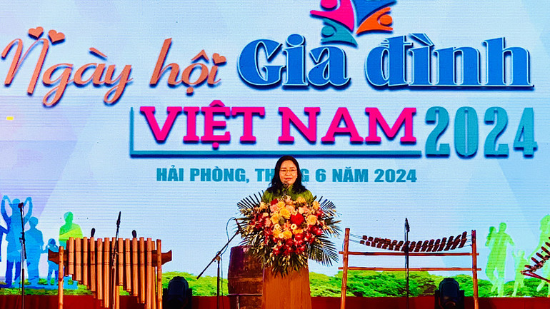 Thứ trưởng Văn hóa, Thể thao và Du lịch Trịnh Thị Thủy phát biểu khai mạc Ngày hội Gia đình Việt Nam năm 2024.
