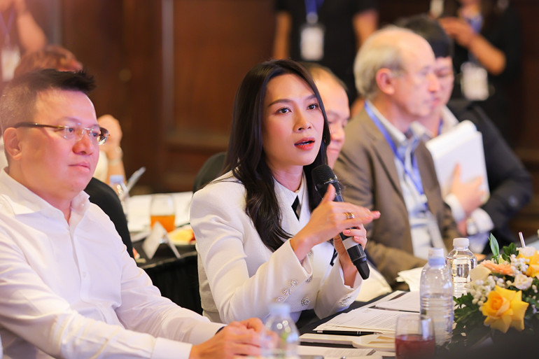 Ca sĩ Mỹ Tâm quyết định ủng hộ Quỹ hoạt động của FAS Angel 200 triệu đồng. Ca sĩ Mỹ Tâm quyết định ủng hộ Quỹ hoạt động của FAS Angel 200 triệu đồng.