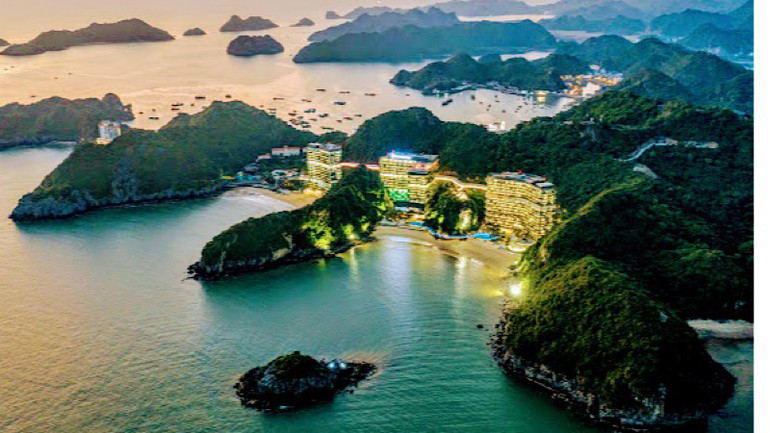 Vùng đồng bằng sông Hồng có nhiều tiềm năng, thế mạnh phát triển du lịch. Vùng đồng bằng sông Hồng có nhiều tiềm năng, thế mạnh phát triển du lịch.