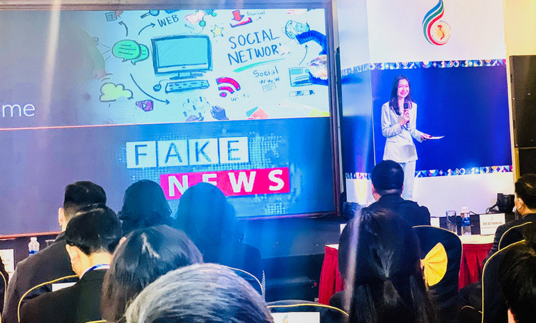 Thuyết trình của bà Zhu Dan, Phó trưởng đại diện Tập đoàn truyền thông Trung Quốc (CMG) tại khu vực châu Á-Thái Bình Dương.