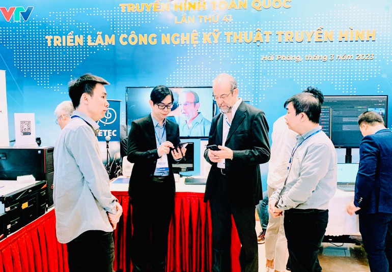 Triển lãm Công nghệ kỹ thuật truyền hình.