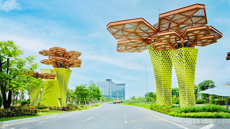 Một số cự ly sẽ xuất phát tại Khu du lịch quốc tế Đồi Rồng và tất cả các cự ly đều về đích tại đây.