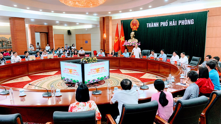 Bí thư Thành ủy Hải Phòng Lê Tiến Châu phát biểu tại lễ biểu dương, khen thưởng.