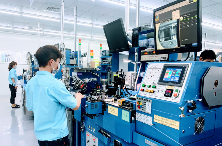 Công ty Chilisin là một doanh nghiệp Đài Loan (Trung Quốc) đã đầu tư phát triển sản xuất và thành công tại Hải Phòng.