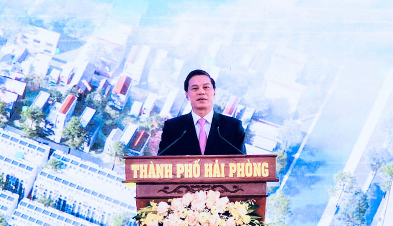 Chủ tịch Ủy ban nhân dân thành phố Hải Phòng phát biểu tại lễ khởi công.