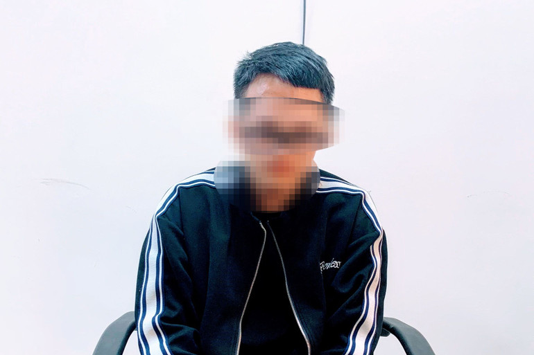 Nguyễn Mạnh Tuấn tại cơ quan Công an. Nguyễn Mạnh Tuấn tại cơ quan Công an.