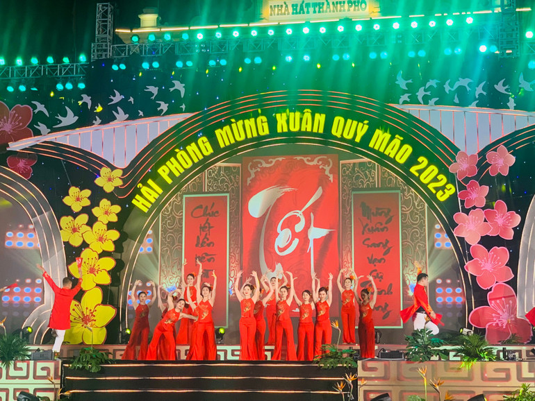 Các tiết mục sôi động trong chương trình nghệ thuật “Hải Phòng mừng Xuân Quý Mão”.