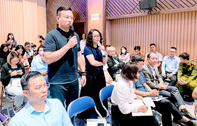 Các doanh nghiệp FDI trong Khu công nghiệp Vsip nêu các ý kiến, kiến nghị. Các doanh nghiệp FDI trong Khu công nghiệp Vsip nêu các ý kiến, kiến nghị.