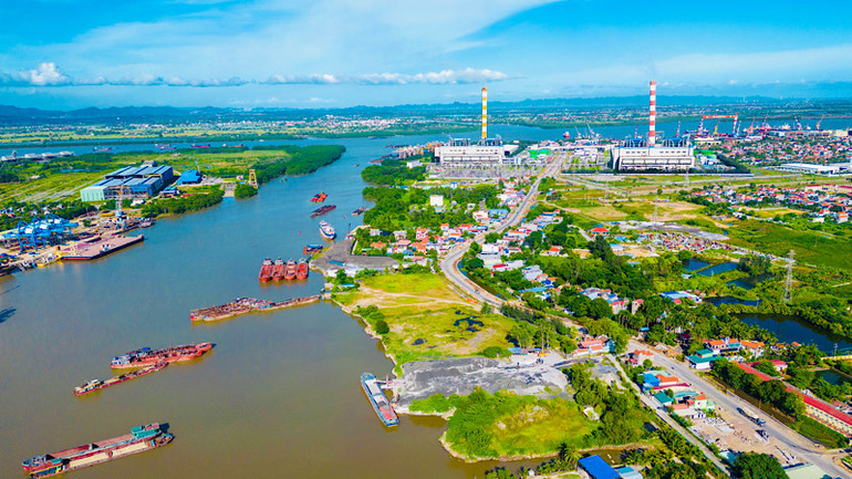 Thủy Nguyên đã và đang trở thành vùng kinh tế động lực, trung tâm phát triển công nghiệp của Hải Phòng. Thủy Nguyên đã và đang trở thành vùng kinh tế động lực, trung tâm phát triển công nghiệp của Hải Phòng.