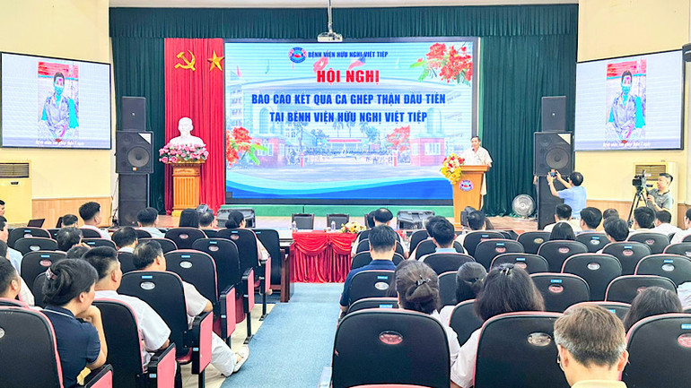 Báo cáo kết quả thành công của ca ghép thận đầu tiên tại Bệnh viện hữu nghị Việt Tiệp.