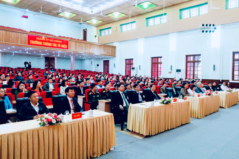 Đại diện các cấp, các ngành, địa phương, đơn vị tham dự phát động cuộc thi Bảo vệ nền tảng tư tưởng của Đảng năm 2023.