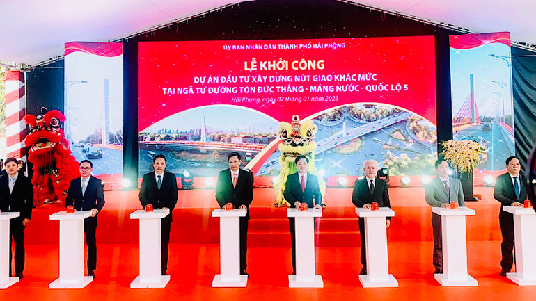 Nút giao thông khác mức tại ngã 4 Tôn Đức Thắng-Máng Nước-quốc lộ 5 được khởi công từ tháng 1/2023.