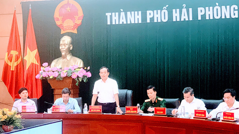 Phó Thủ tướng Trần Lưu Quang phát biểu tại buổi làm việc.