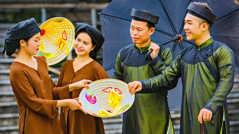 Hát Đúm-nét văn hóa đặc trưng của Thủy Nguyên được lưu giữ và phát triển.