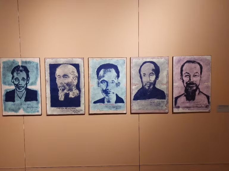 Hình ảnh Bác Hồ kính yêu được các chiến sĩ cách mạng vẽ bằng trí tưởng tượng trong ngục tù Côn Đảo.