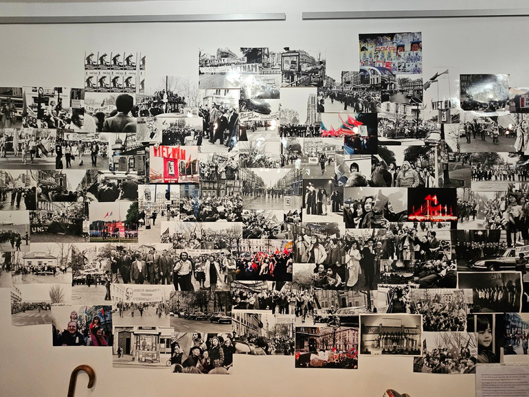 Những bức hình lần đầu được công bố về sự ủng hộ to lớn của nhân dân ưa chuộng hòa bình dành cho dân tộc Việt Nam. (Ảnh: MINH DUY)