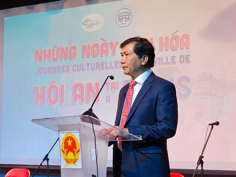 Ông Nguyễn Văn Sơn, Chủ tịch Ủy ban nhân dân thành phố Hội An cho biết, Hội An là vùng đất mang trong mình cảnh quan thiên nhiên tươi đẹp, có bề dày lịch sử, giàu bản sắc truyền thống và người dân nhân hậu, nghĩa tình. Ông Nguyễn Văn Sơn, Chủ tịch Ủy ban nhân dân thành phố Hội An cho biết, Hội An là vùng đất mang trong mình cảnh quan thiên nhiên tươi đẹp, có bề dày lịch sử, giàu bản sắc truyền thống và người dân nhân hậu, nghĩa tình.