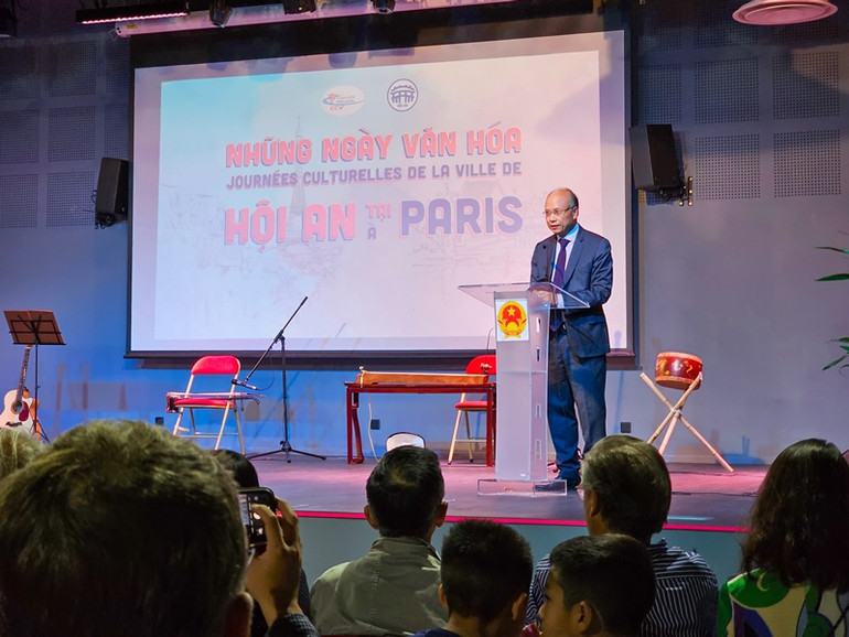 Theo Đại sứ Việt Nam tại Pháp Đinh Toàn Thắng, “Những ngày văn hóa Hội An tại Paris” góp phần vun đắp mối quan hệ hữu nghị, ngoại giao giữa hai quốc gia Việt Nam và Pháp. Theo Đại sứ Việt Nam tại Pháp Đinh Toàn Thắng, “Những ngày văn hóa Hội An tại Paris” góp phần vun đắp mối quan hệ hữu nghị, ngoại giao giữa hai quốc gia Việt Nam và Pháp.