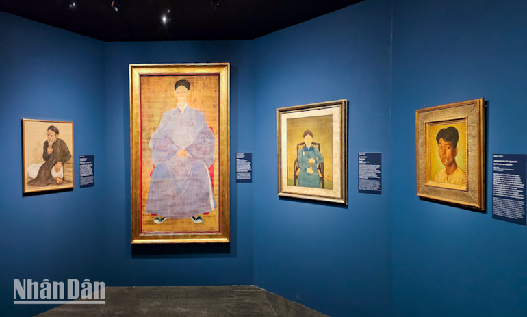 Góc trưng bày các bức họa chân dung của họa sĩ Vũ Cao Đàm. (Ảnh: MINH DUY)