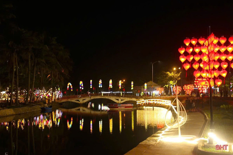 Nhiều điểm check-in hấp dẫn du khách khi đến với khu du lịch Xuân Thành.