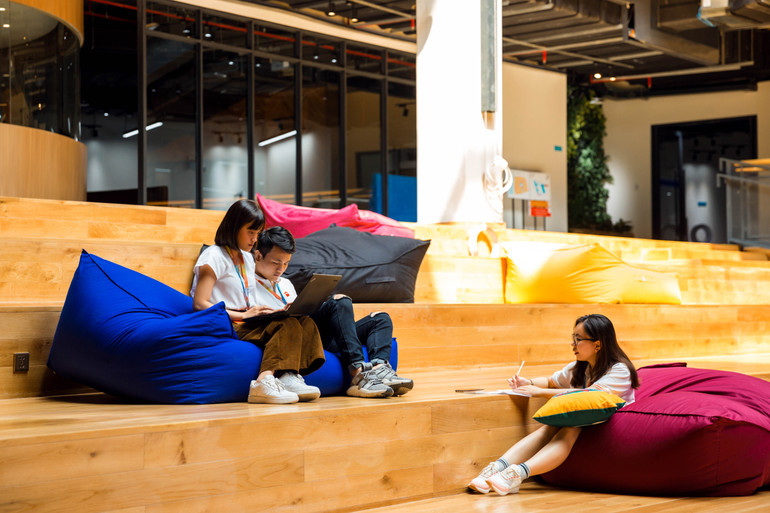 Thế hệ Gen Z chú trọng tìm kiếm môi trường làm việc thoải mái, giàu tính sáng tạo. Nguồn: VNG