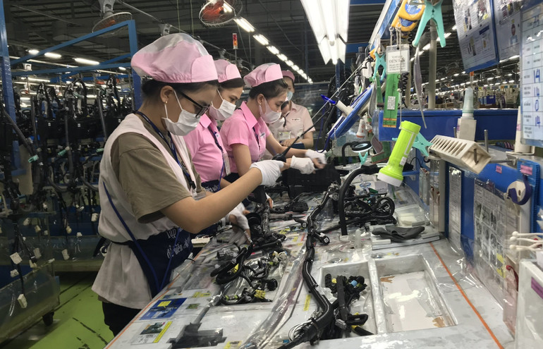 Nhiều đoàn viên công đoàn có sáng kiến góp phần làm lợi hàng trăm triệu đồng cho Công ty TNHH Yazaki EDS Việt Nam.