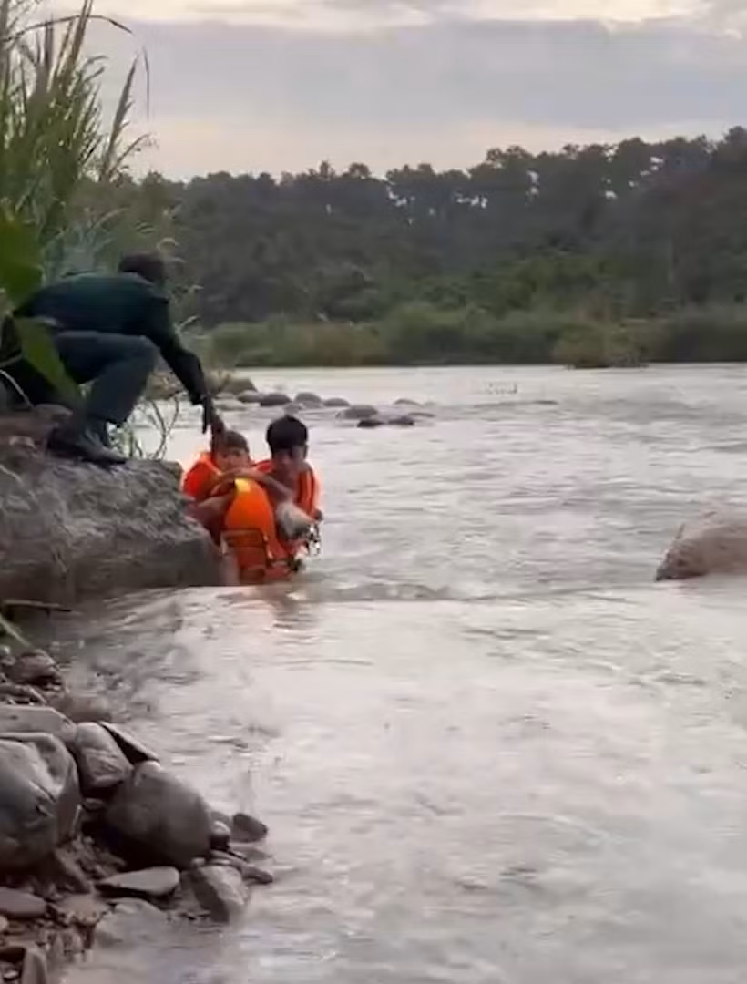 [Video] Tìm thấy nạn nhân cuối cùng trong vụ đuối nước trên sông Đồng Nai