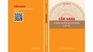 Cẩm nang tổ chức và hoạt động của chính quyền địa phương cấp xã.