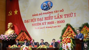Thủ tướng Chính phủ Phạm Minh Chính dự và chỉ đạo Đại hội Đại biểu Đảng bộ phường Tây Hồ lần thứ nhất nhiệm kỳ 2025-2030. (Ảnh: TRẦN HẢI)