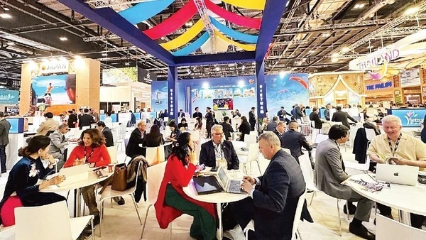 Gian hàng xúc tiến du lịch Việt Nam trong Hội chợ Du lịch WTM tại Anh. (Ảnh TITC)